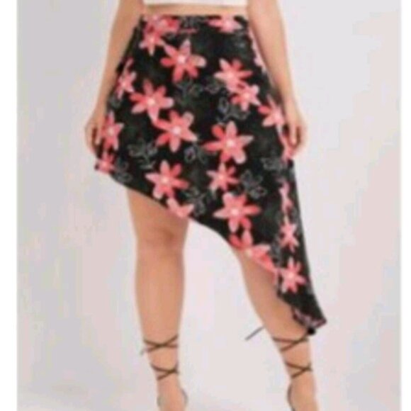 BN Gorgeous Flower Skirt 🌸 - Picture 1 of 2
